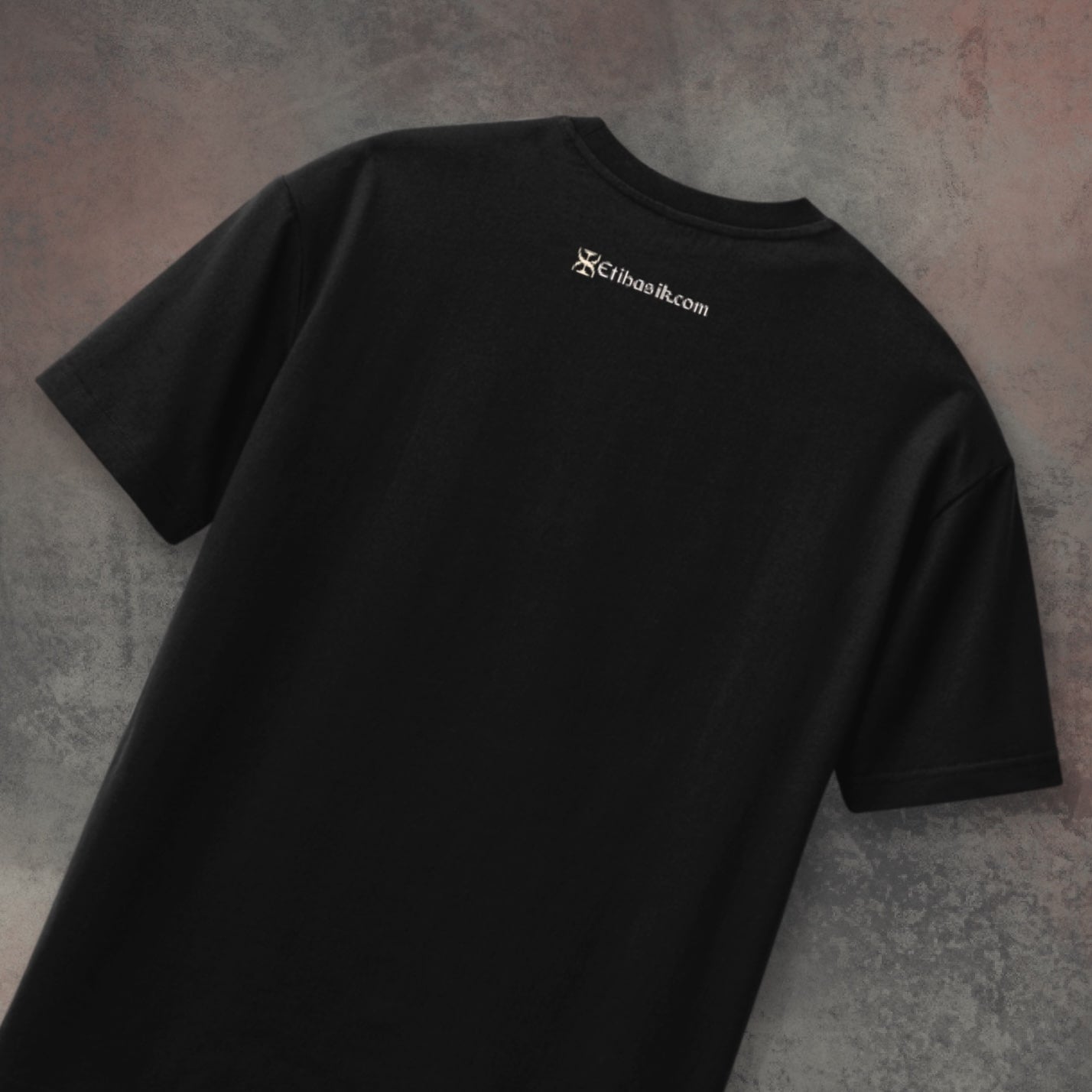HELM- OVERSIZED TSHIRT